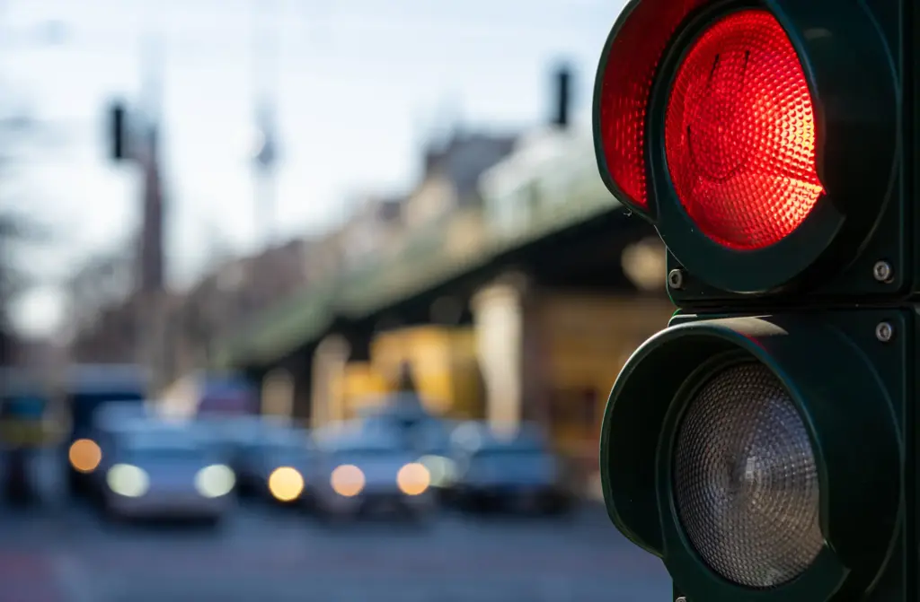 Running Red Light Accident Lawyer In Florida | Call 407-481-0066