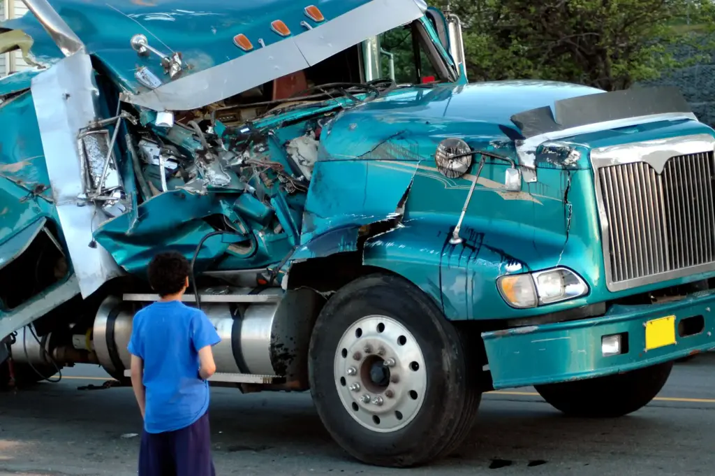 Truck Accident Help | Personal Injury Attorney in Florida | Call 407-481-0066