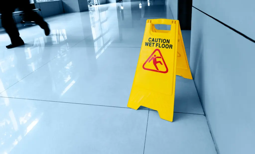 5 Common Causes of Slip and Fall Accidents In Florida | Call 407-481-0066 5 Common Causes of Slip and Fall Accidents In Florida | Call 407-481-0066